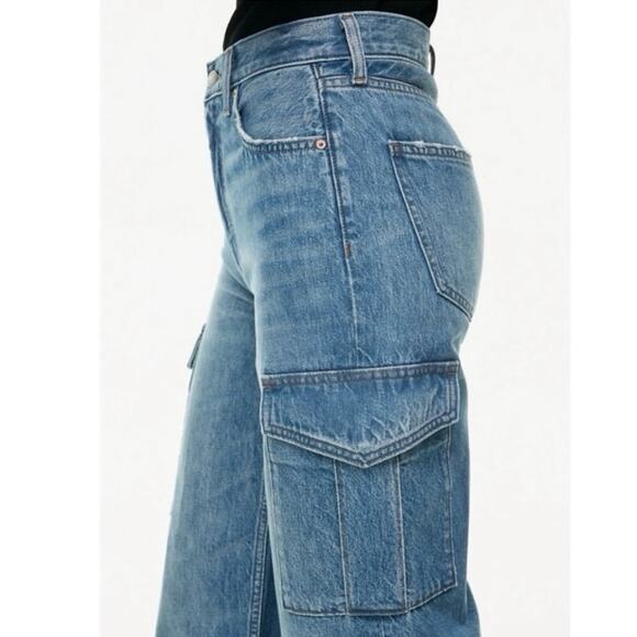 Aritzia Denim Forum The Farrah Hi-Rise Wide Leg Cargo Jean EUC Size 29 - Picture 4 of 14